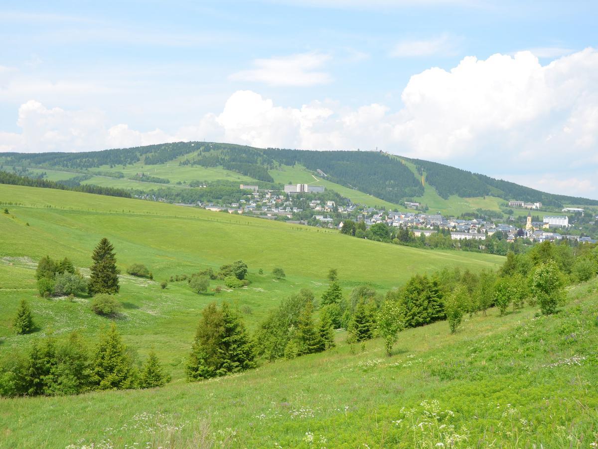 Nice Holiday Home In The Ore Mountains Only 500M From The Chairlift Loučná pod Klínovcem Exteriér fotografie